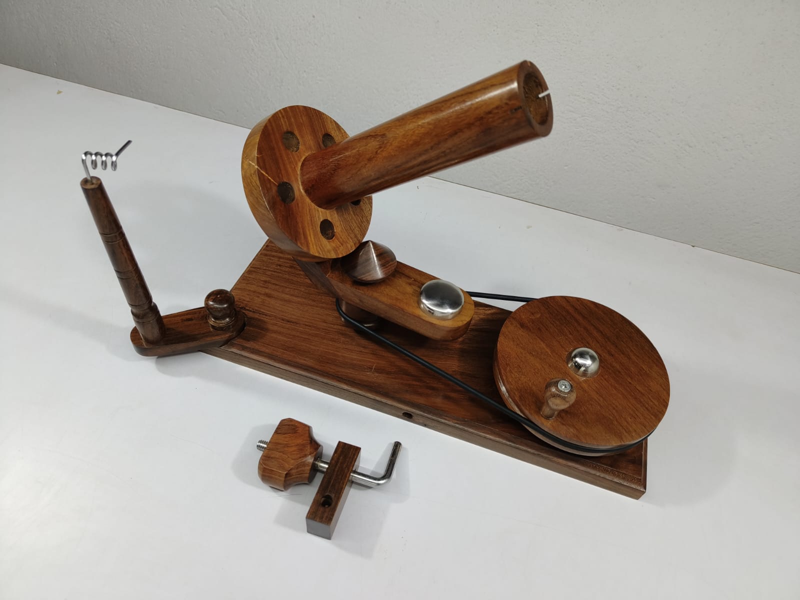 Yarn Balls winder or Yarn Winder or Yarn Swift Winder or Ball winder - Knitting yarn - Knitter