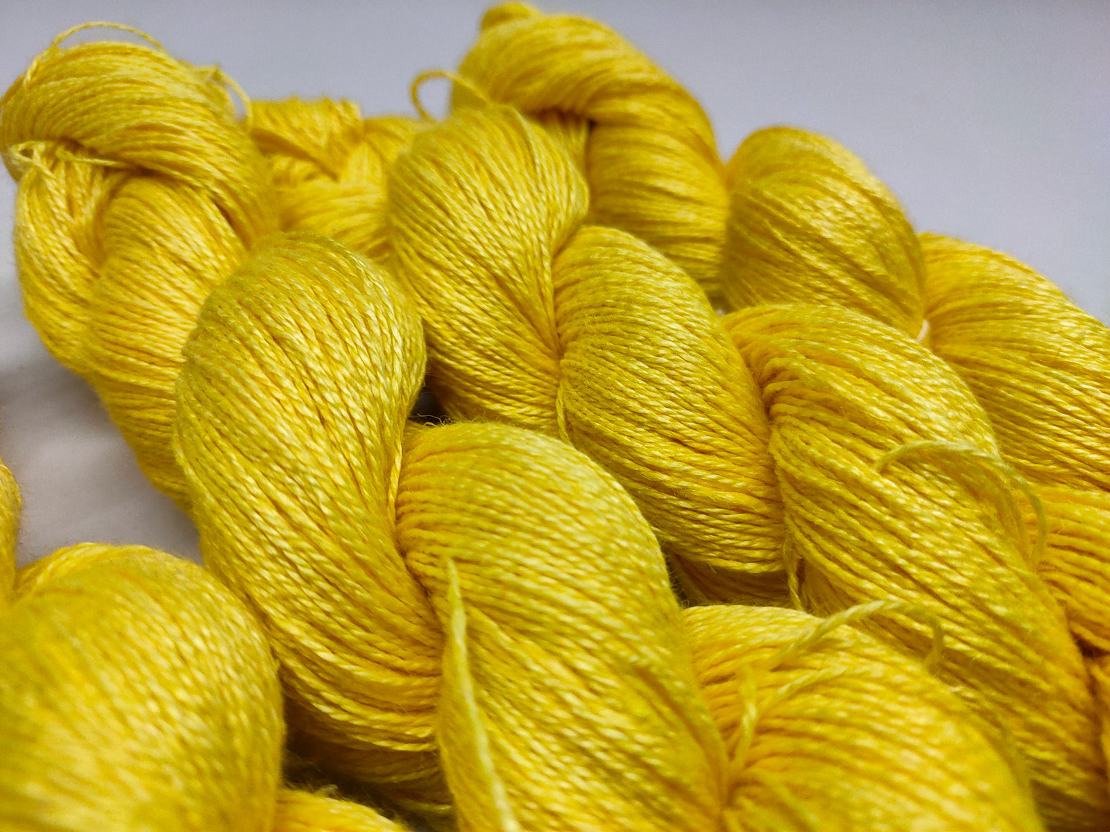 Linen Sportweight 2 PLY Yarn - Lemon Yellow