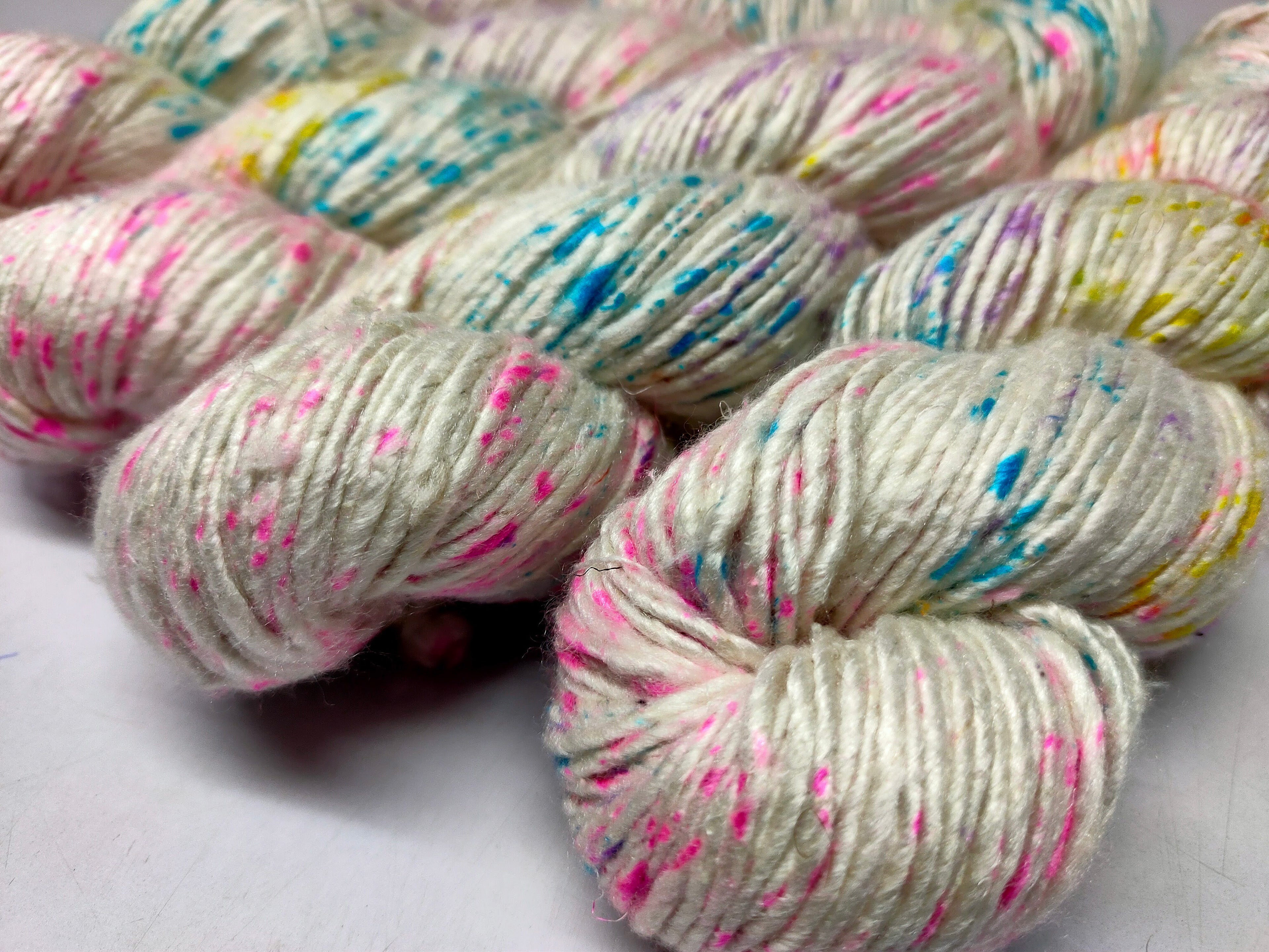 Mulberry Yarn Short Fiber - Vanila Candy