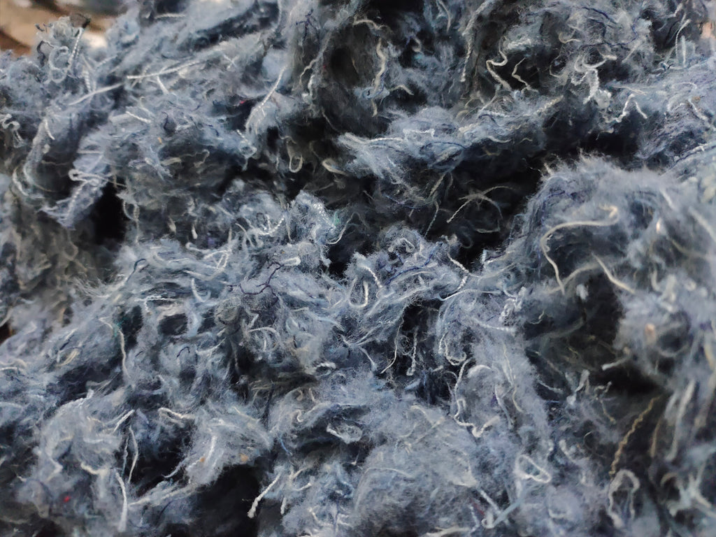 Recycled Denim Fiber - Short denim fiber Spinning fiber, roving Fiber, jeans fiber