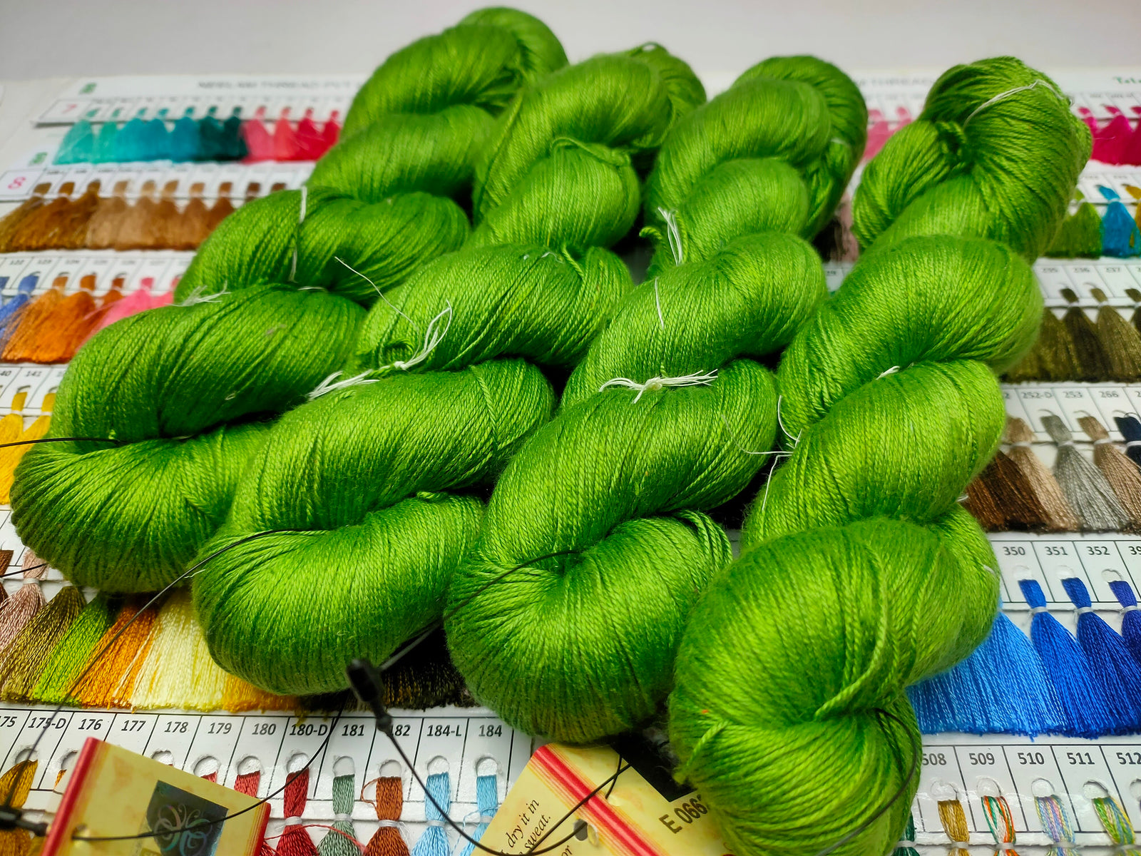 Mulberry Silk Yarn 600M in 100Gram Sap Green