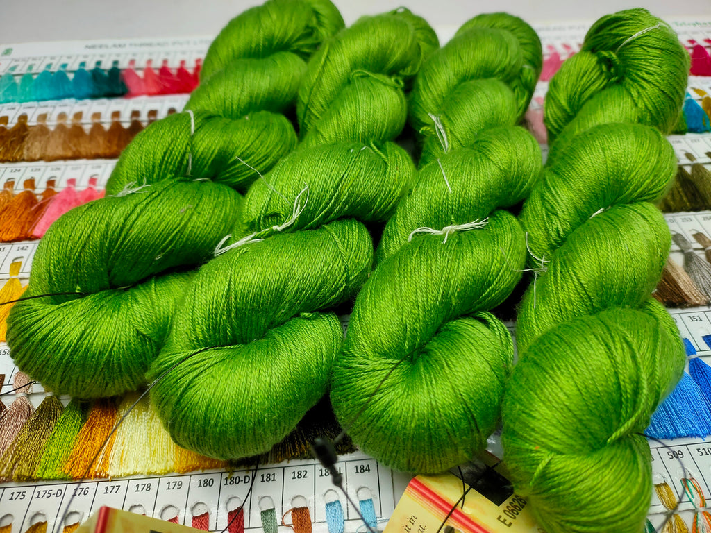 Mulberry Silk Yarn 600M/100Gr Sap Green