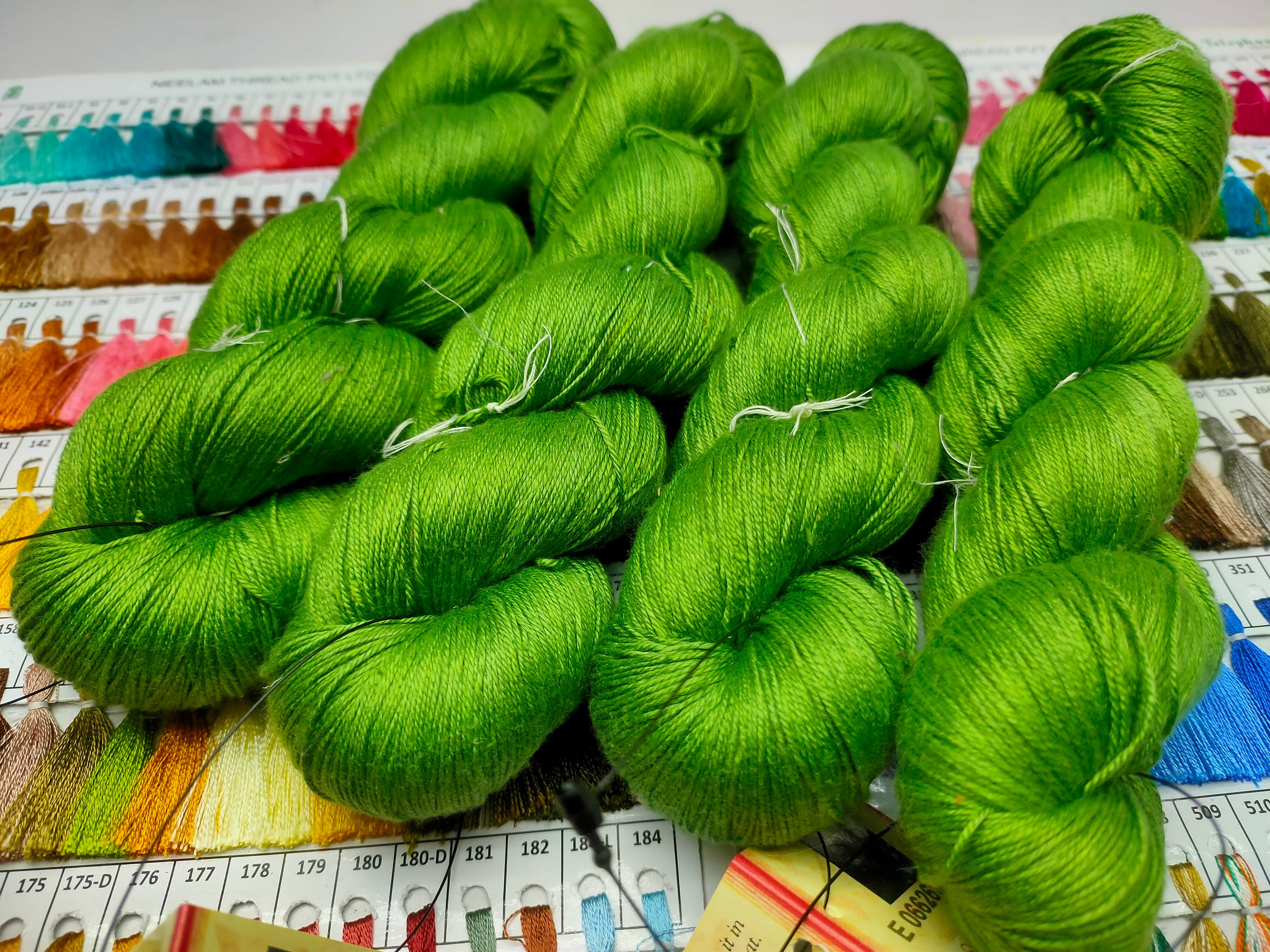Mulberry Silk Yarn 600M/100Gr Sap Green