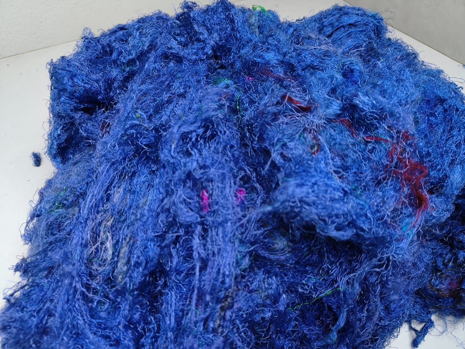 Sari Silk waste Batts are the strongest natural fibers and is spun into a wonderful yarn used for knitting and weaving! The Silk Batts have a lovely draping quality. The batts is a smooth filament and the fabric out of it is comfortable against the skin. Silk is a natural protein fiber. Silk Batts are well known for its shine, lustre and tensile strengt