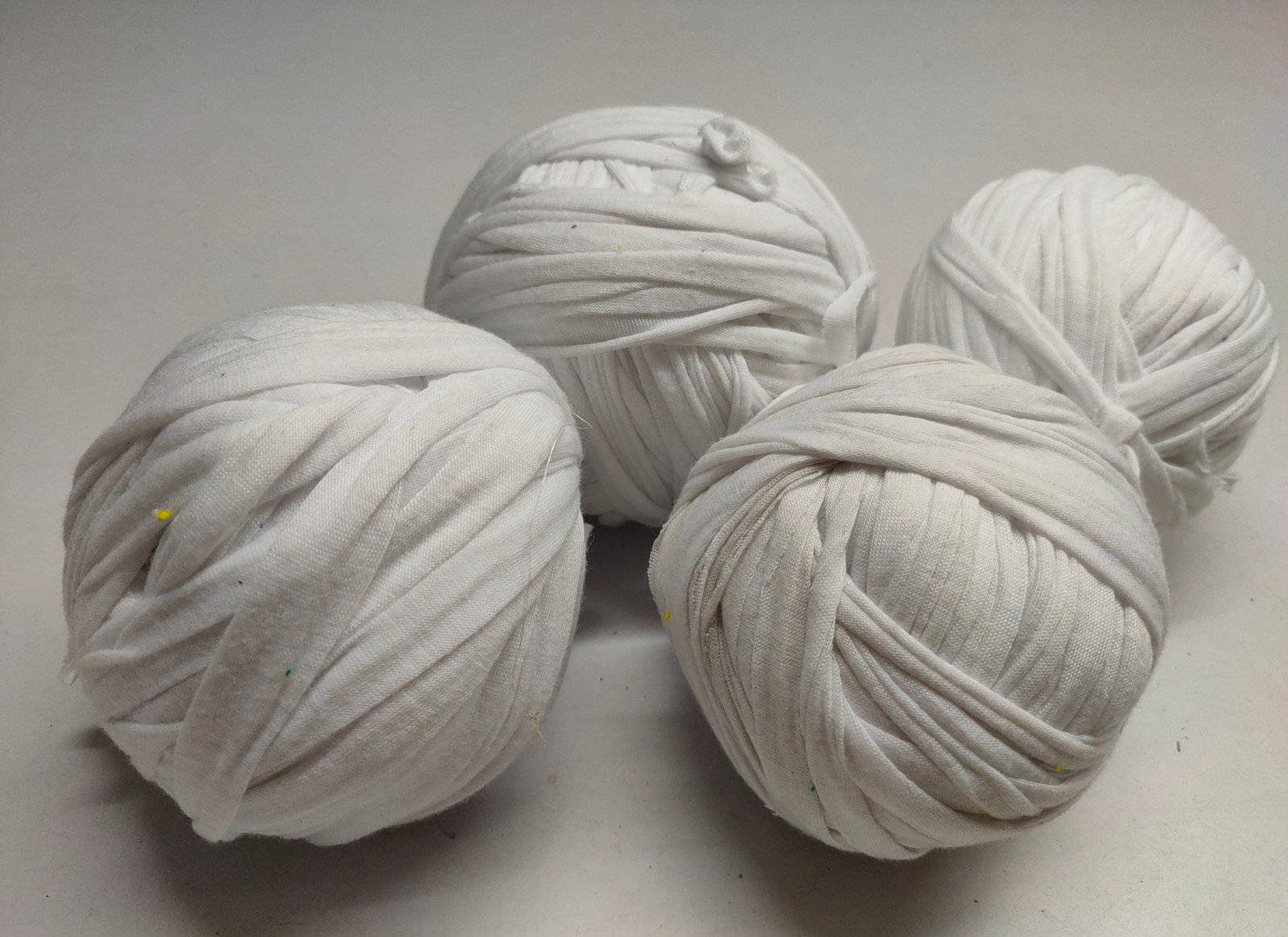 Tshirt Ribbon - White