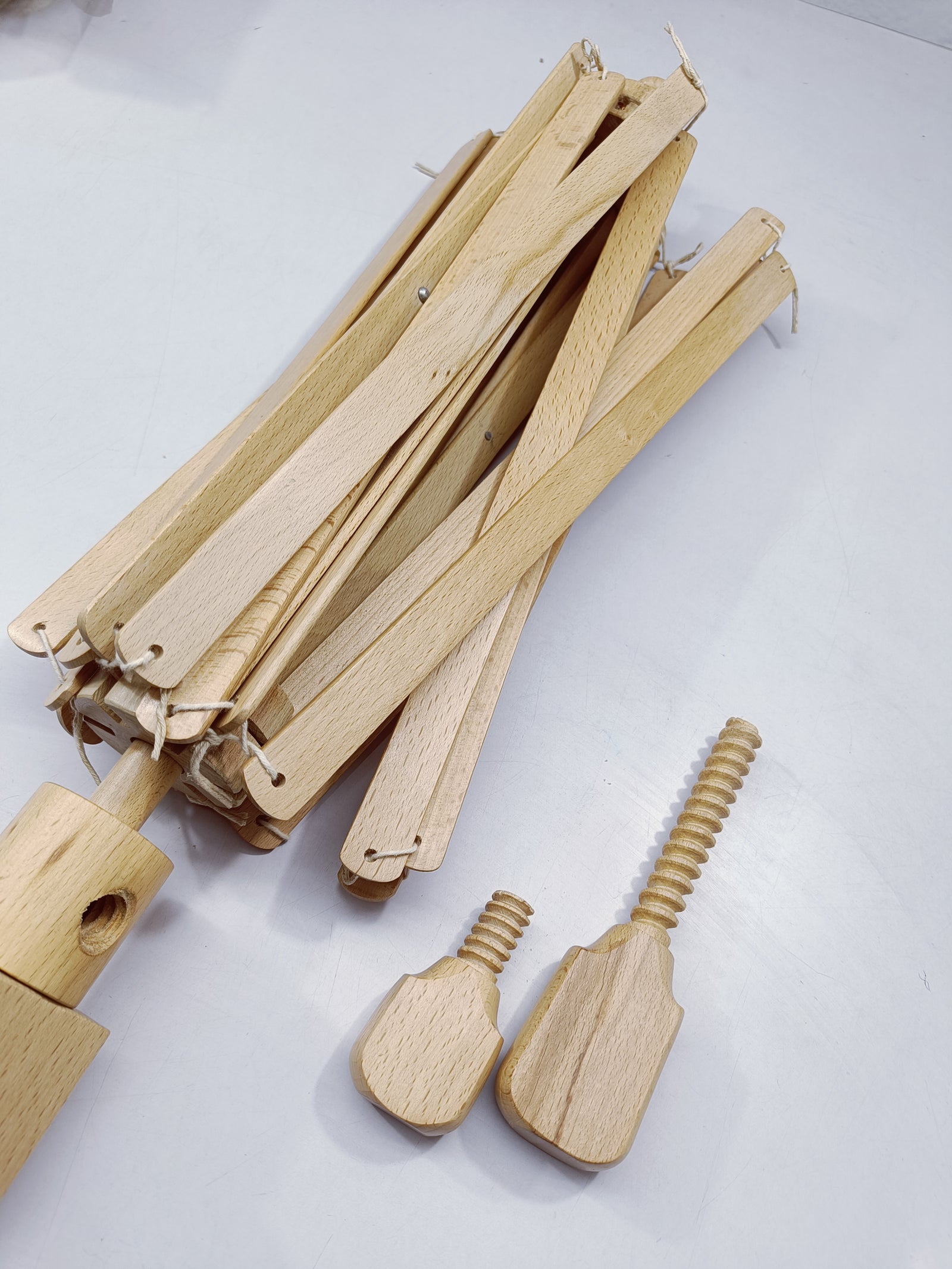 Wood Yarn Swift Umbrella | Yarn Umbrella | Large Umbrella for yarn | Hanks to Balls in Yarn Winder | Skeins Winder | Skeins Umbrella  This Yarn Umbrella has hexagonal hands which can extends and collapse. The Base of swift Umbrella rotates at its own swing, allowing you to wind your silk, cotton or linens and yarn threads