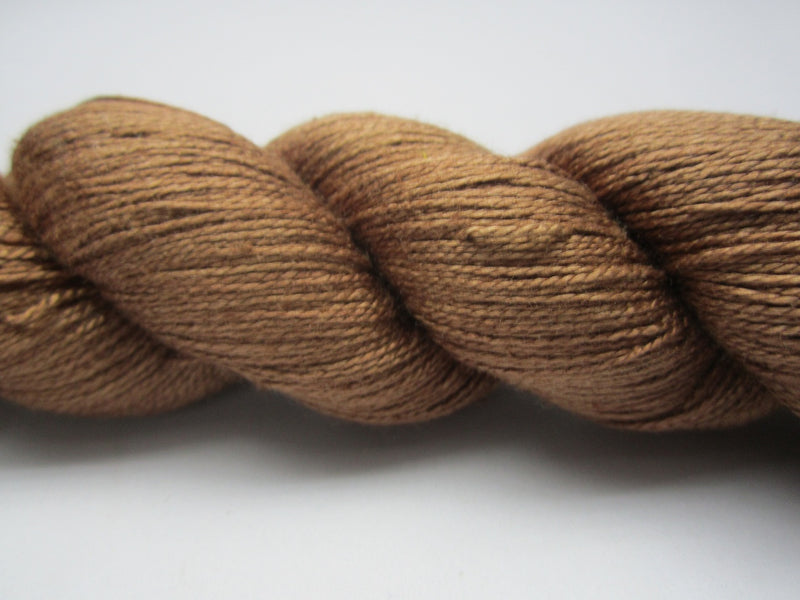 Mulberry Silk Yarn 900M/100Gr - 112