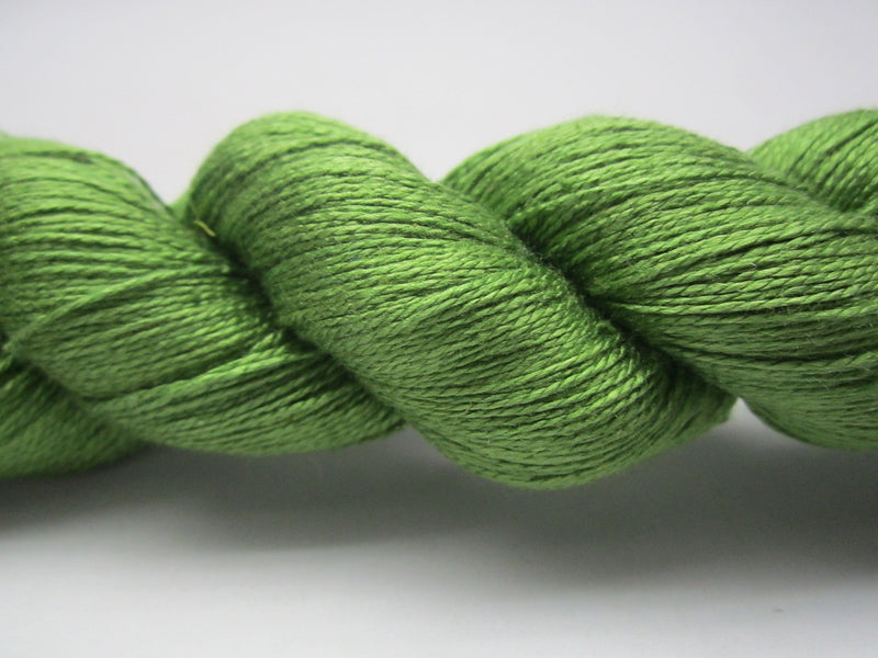 Mulberry Silk Yarn 900M/100Gr - 152