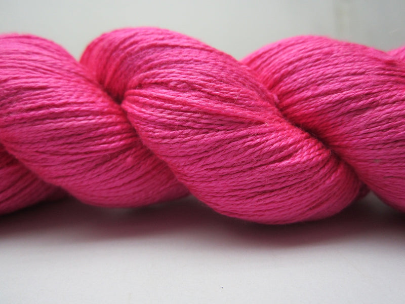 Mulberry Silk Yarn 900M/100Gr - 201