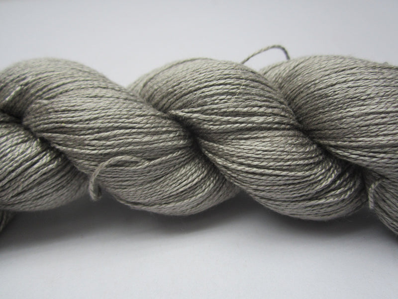 Mulberry Silk Yarn 900M/100Gr - 253