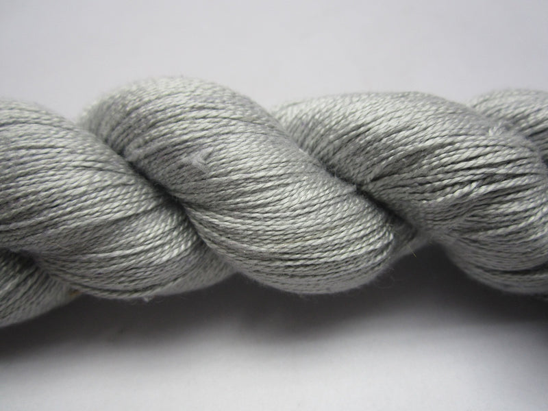 Mulberry Silk Yarn 900M/100Gr - 32