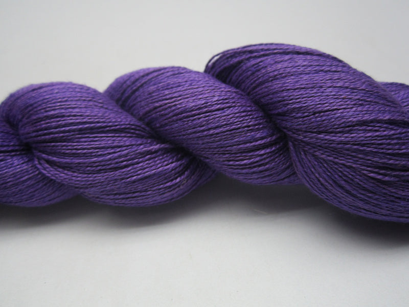 Mulberry Silk Yarn 900M/100Gr - 42