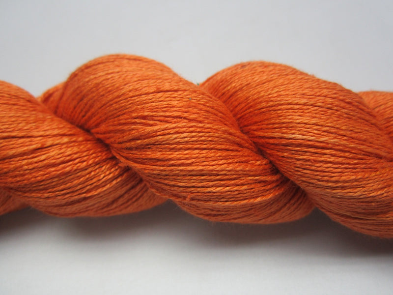 Mulberry Silk Yarn 900M/100Gr - 84