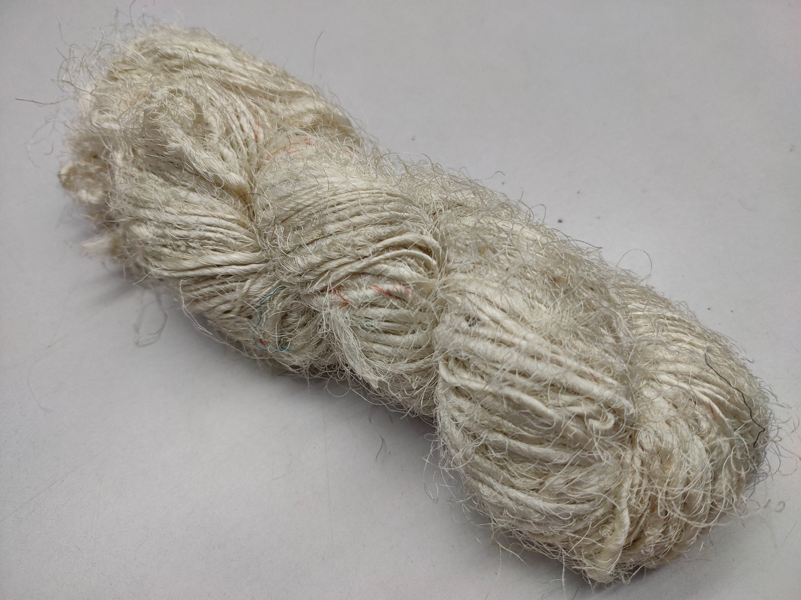 Recycled Sari Silk Yarn Prime White - SilkRouteIndia