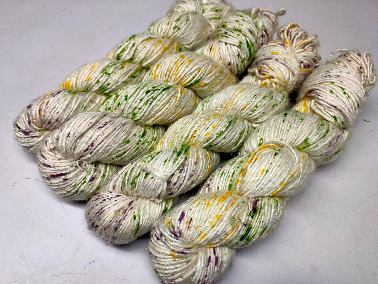 Mulberry Yarn Short Fiber - Tweety Fruiti - SilkRouteIndia