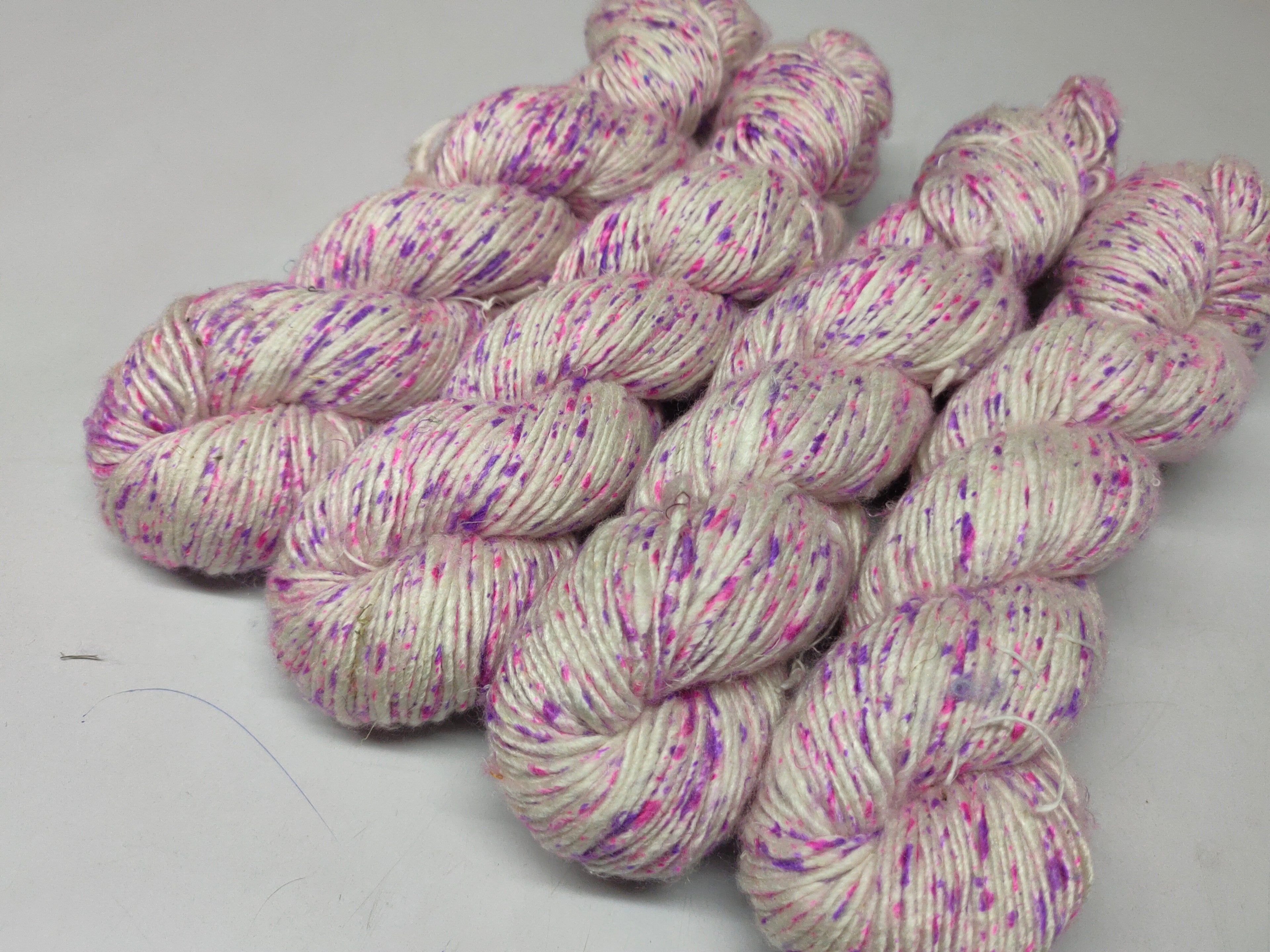 Mulberry Yarn Short Fiber - Tulip Garden - SilkRouteIndia