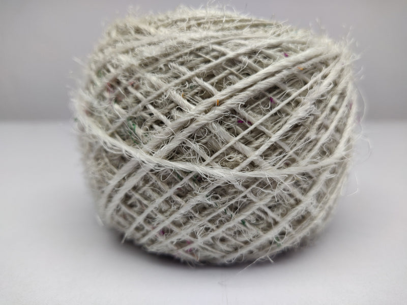 Recycled Sari Silk Yarn Prime Balls White