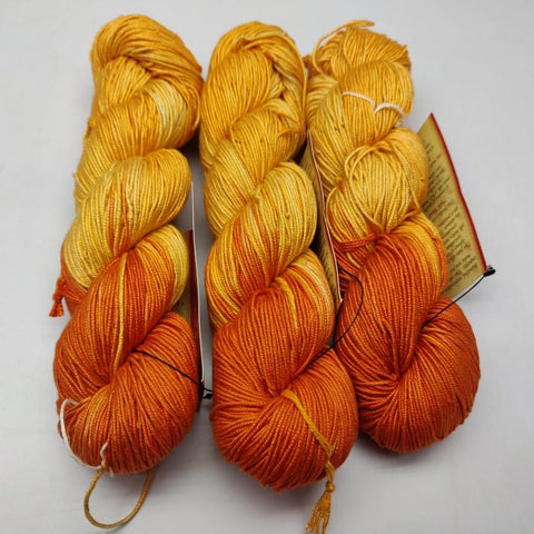 Mulberry Yarn 250M/100gr - MTY - SilkRouteIndia